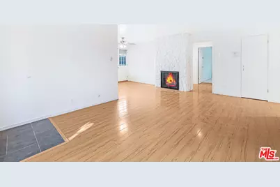 837 7th St #105, Santa Monica, CA 90403 - Photo 1