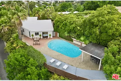 15224 Encanto Dr, Sherman Oaks, CA 91403 - Photo 1