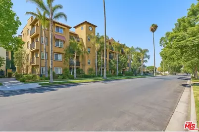 1401 S St Andrews Pl #407, Los Angeles, CA 90019 - Photo 1