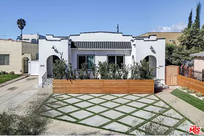2815 12th Avenue, Los Angeles, CA 90018 - Photo 1