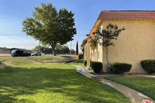 43643 Stanridge Ave, Lancaster, CA 93535 - Photo 1