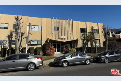 1901 Peyton Ave #R, Burbank, CA 91504 - Photo 1