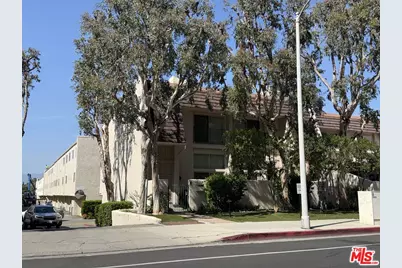 22239 Erwin St, Woodland Hills, CA 91367 - Photo 1