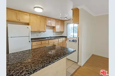 440 Raymond Ave #9, Santa Monica, CA 90405 - Photo 1