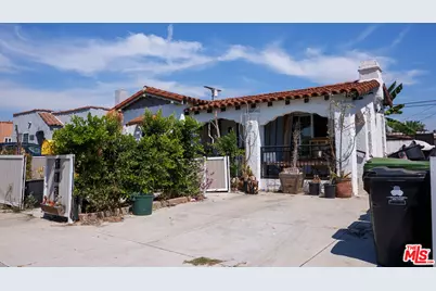 715 W 104th St, Los Angeles, CA 90044 - Photo 1