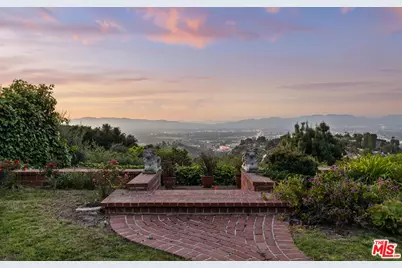 15205 Mulholland Dr, Los Angeles, CA 90077 - Photo 1