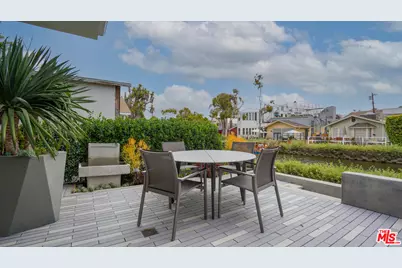 219 Howland Canal, Venice, CA 90291 - Photo 1