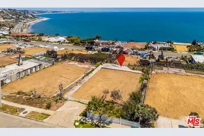 18354 Wakecrest Dr, Malibu, CA 90265 - Photo 1