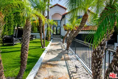 1536 Beverwil Dr, Los Angeles, CA 90035 - Photo 1