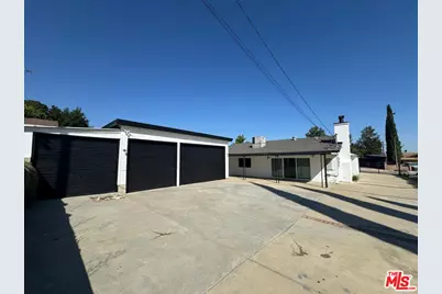 13807 Paddock St, Sylmar, CA 91342 - Photo 1
