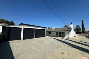 13807 Paddock St, Sylmar, CA 91342 - Photo 1