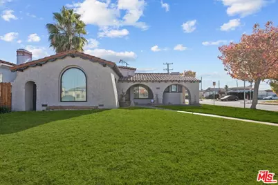 3020 W 82nd St, Inglewood, CA 90305 - Photo 1