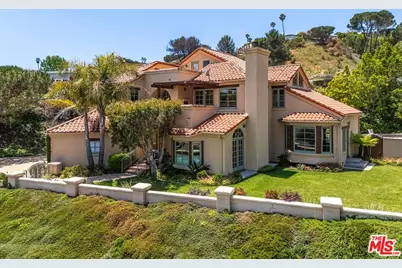 16597 Via Floresta, Pacific Palisades, CA 90272 - Photo 1