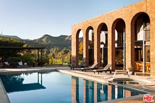 2291 N Hobart Blvd, Los Angeles, CA 90027 - Photo 1