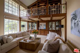 19520 Braewood Dr, Tarzana, CA 91356 - Photo 1