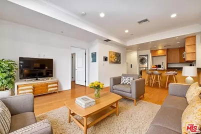 3061 W 12th Pl #105, Los Angeles, CA 90006 - Photo 1