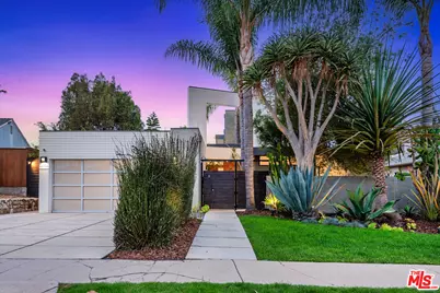 5718 W 75th St, Los Angeles, CA 90045 - Photo 1