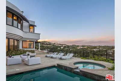 930 N Tigertail Rd, Los Angeles, CA 90049 - Photo 1