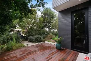 2450 Glencoe Ave, Venice, CA 90291 - Photo 1