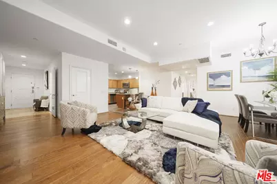 929 S St Andrews Pl #102, Los Angeles, CA 90019 - Photo 1