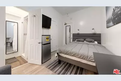 647 18th St #317, Los Angeles, CA 90015 - Photo 1