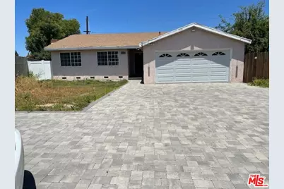 15535 Tuba St, Mission Hills, CA 91345 - Photo 1