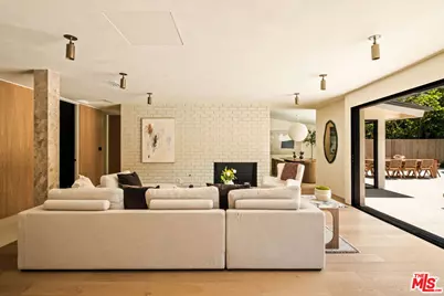 16632 Park Lane Cir, Los Angeles, CA 90049 - Photo 1