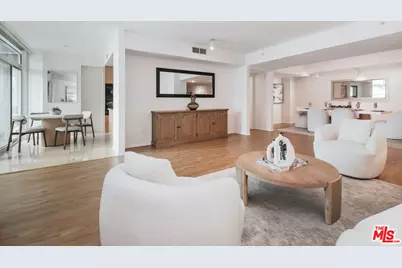 13600 Marina Pointe Dr #415, Marina del Rey, CA 90292 - Photo 1