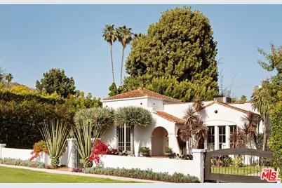 1620 N Genesee Ave, Los Angeles, CA 90046 - Photo 1