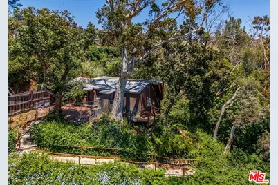 8305 Yuma Pl, Los Angeles, CA 90046 - Photo 1