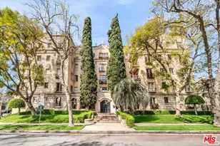 109 N Sycamore Ave, Los Angeles, CA 90036 - Photo 1