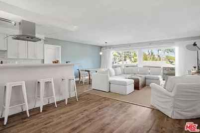 2101 California Ave #8, Santa Monica, CA 90403 - Photo 1