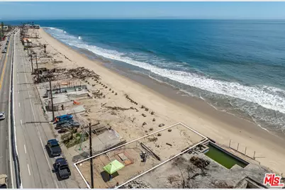 21562 Pacific Coast Hwy, Malibu, CA 90265 - Photo 1