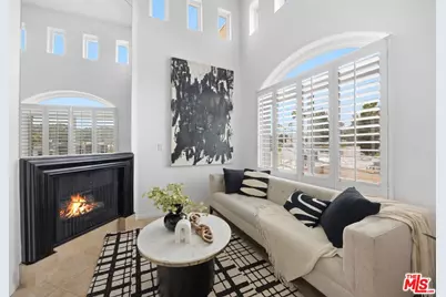 12060 Hoffman St #305, Studio City, CA 91604 - Photo 1