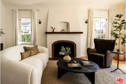 1612 S Ogden Dr, Los Angeles, CA 90019 - Photo 1