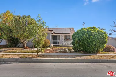 10400 Langdon Ave, Mission Hills, CA 91345 - Photo 1