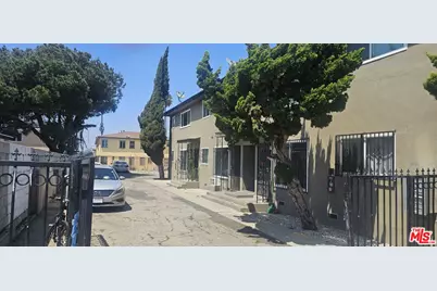 1115 W 111th St, Los Angeles, CA 90044 - Photo 1