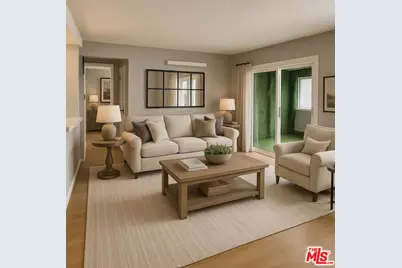 315 N Hillcrest Blvd #11, Inglewood, CA 90301 - Photo 1