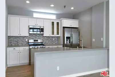 10560 Santa Monica #201, Los Angeles, CA 90025 - Photo 1