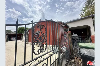 561 N Plymouth Blvd, Los Angeles, CA 90004 - Photo 1