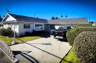 12105 S Hoover St, Los Angeles, CA 90044 - Photo 1