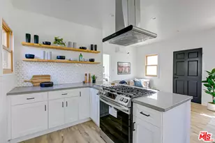 1269 4th Ave, Los Angeles, CA 90019 - Photo 1