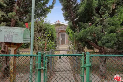 717 Marco Pl, Venice, CA 90291 - Photo 1