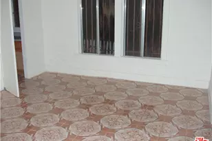 737 N Harvard Blvd, Los Angeles, CA 90029 - Photo 1