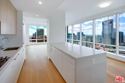 877 Francisco St #3209, Los Angeles, CA 90017 - Photo 1