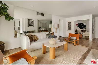 424 N Palm Dr #101, Beverly Hills, CA 90210 - Photo 1