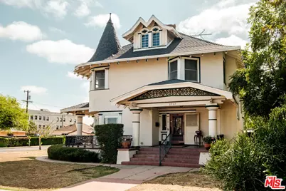 2957 Brighton Ave, Los Angeles, CA 90018 - Photo 1