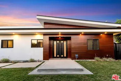 5456 Hazeltine Ave, Sherman Oaks, CA 91401 - Photo 1