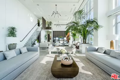 825 S Hill St #Penthouse, Los Angeles, CA 90014 - Photo 1