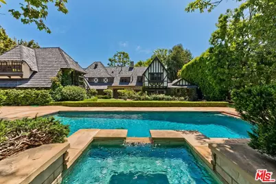 13535 Lucca Dr, Pacific Palisades, CA 90272 - Photo 1